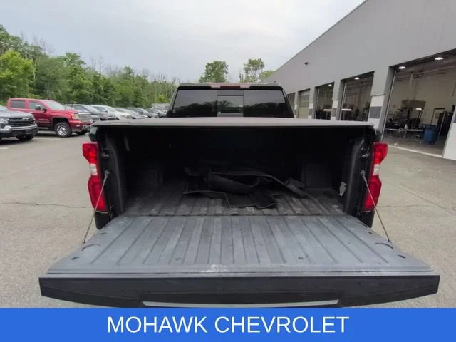 Certified Used 2022 Mosaic Black Metallic Chevrolet High Country image 28