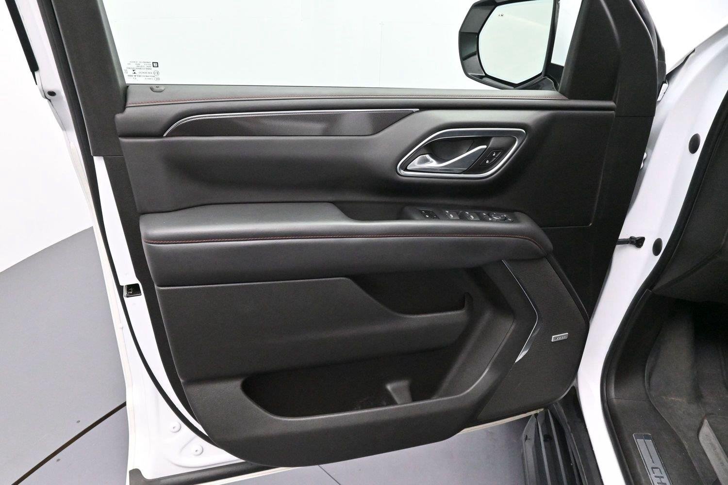 Used 2022 Summit White Chevrolet RST image 9