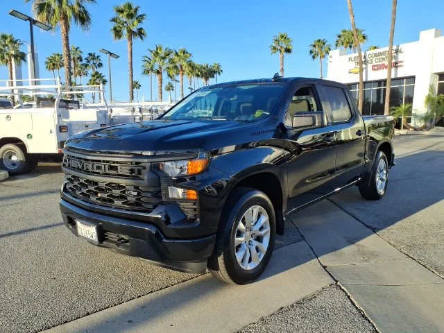 Used 2023 BLACK Chevrolet Custom image 8