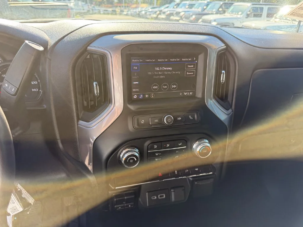 Used 2022 White GMC Pro image 10