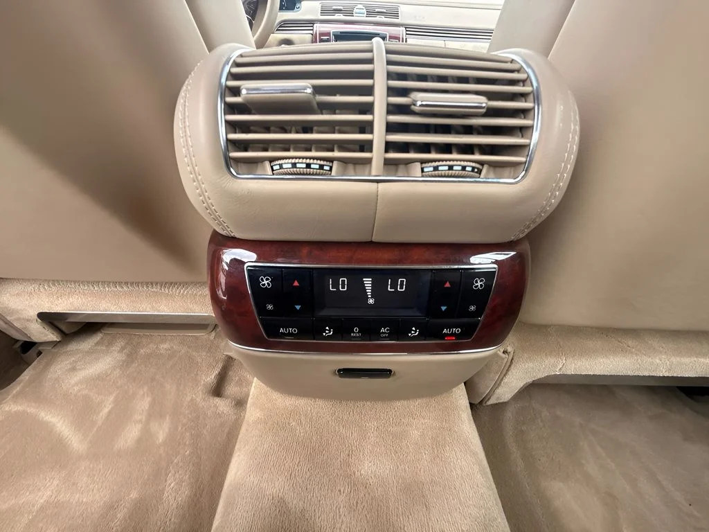 Used 2004  Maybach Base image 12