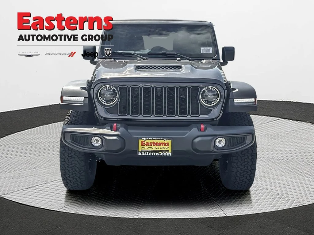 New 2026 Granite Crystal Metallic Clear-Coat Exterior Paint Jeep Rubicon image 2