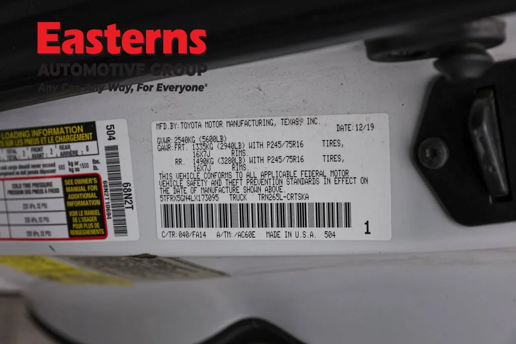 Used 2020 White Toyota SR image 31
