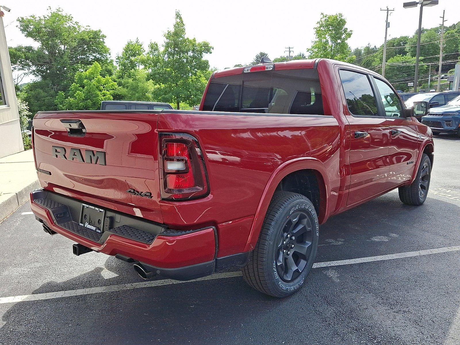New 2026 Molten Red Pearl-Coat Exterior Paint RAM Big Horn image 3