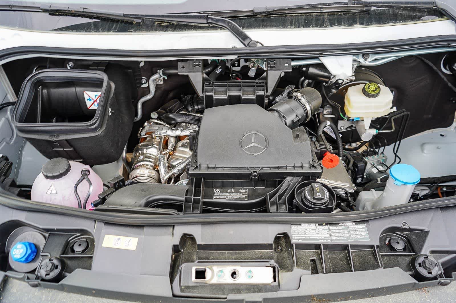 New 2026 Arctic+White Mercedes-Benz  image 27