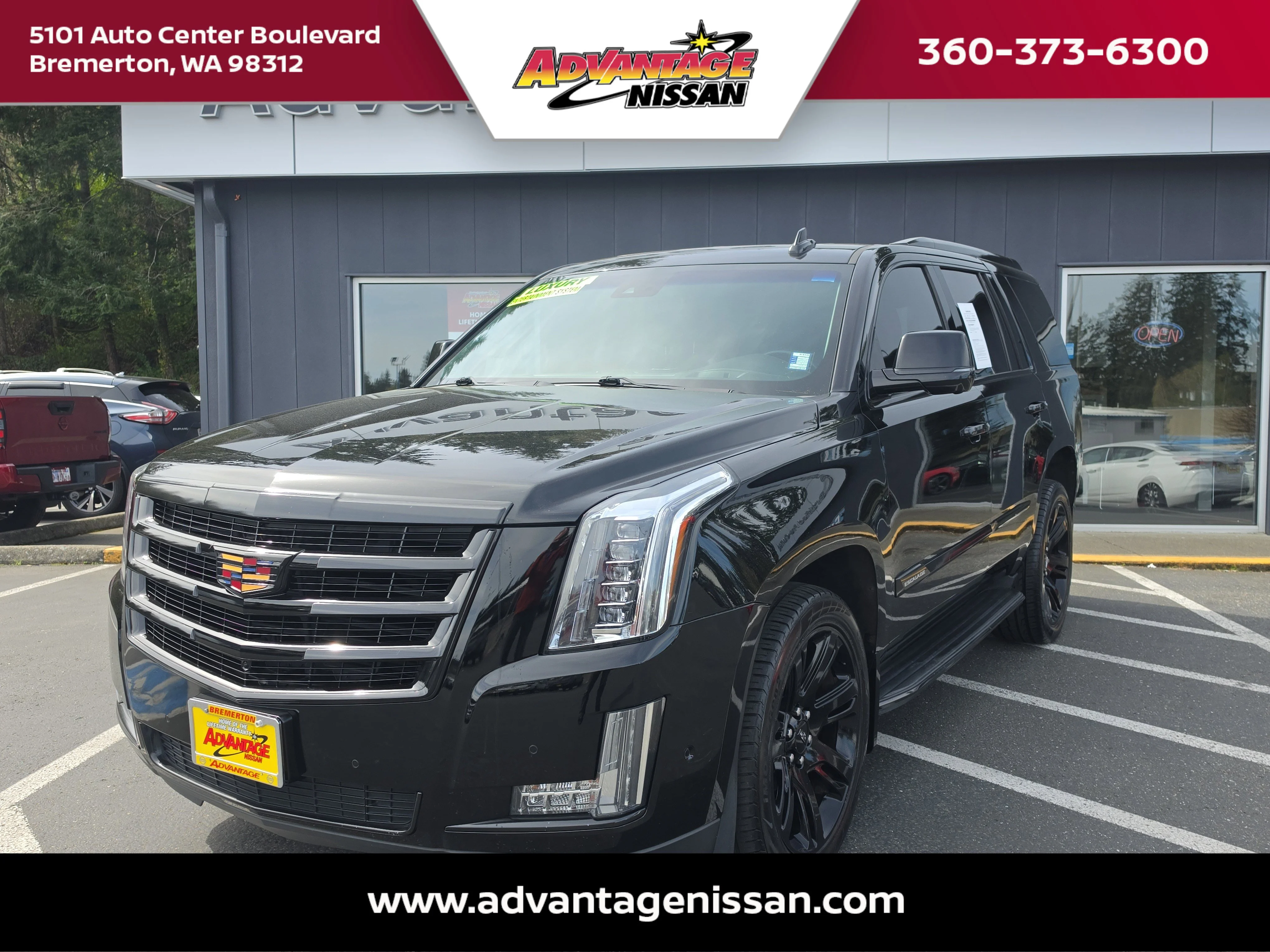 2017 Cadillac Escalade AWD Luxury's photo