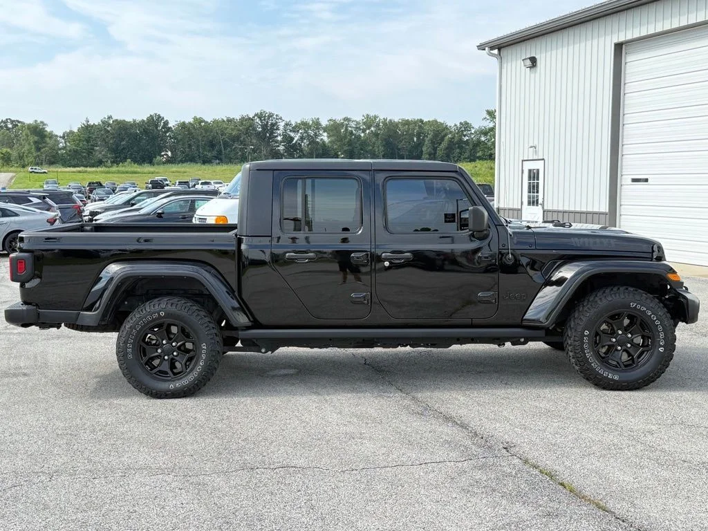 Used 2021 Black Jeep Willys image 9