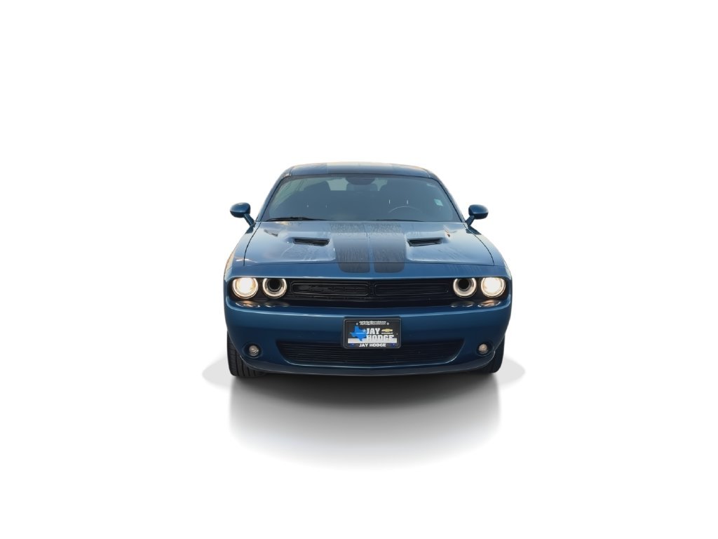 Used 2023 Blue Dodge SXT image 3