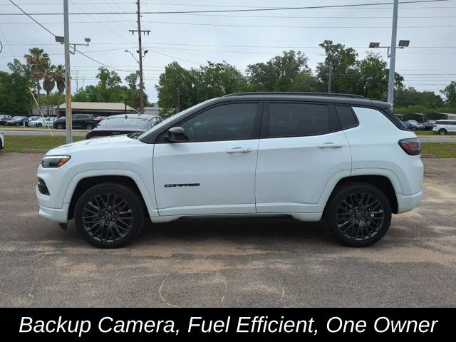 Used 2022 White Jeep Limited image 8