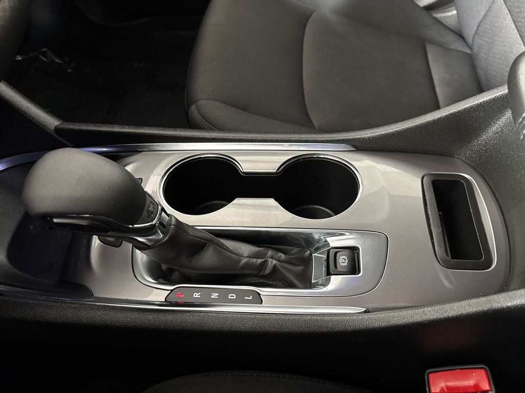 Used 2024 Gray Chevrolet LT image 25