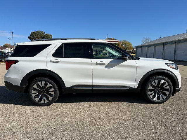 2026 Ford Explorer Platinum photo 3