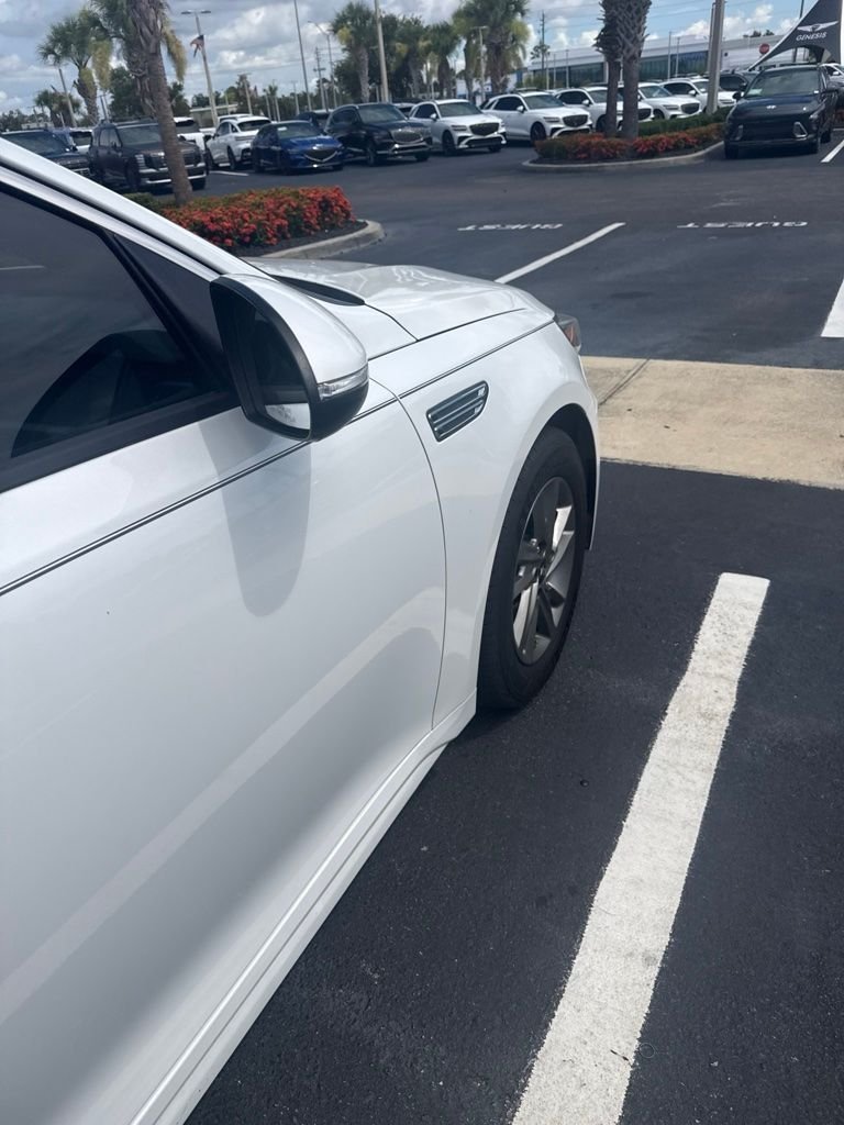2019 Kia Optima LX - Photo 12