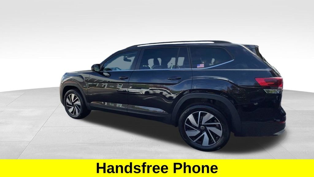 Used 2025 Deep Black Pearl Volkswagen 2.0T SE w/Technology image 5