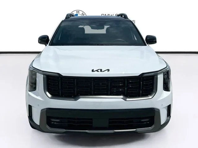 Used 2025 White Kia X-Line SX Prestige image 2