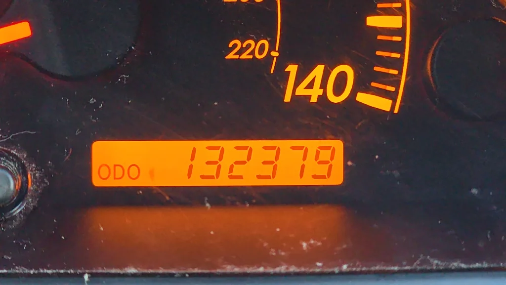 Used 2005 White Toyota SE image 12