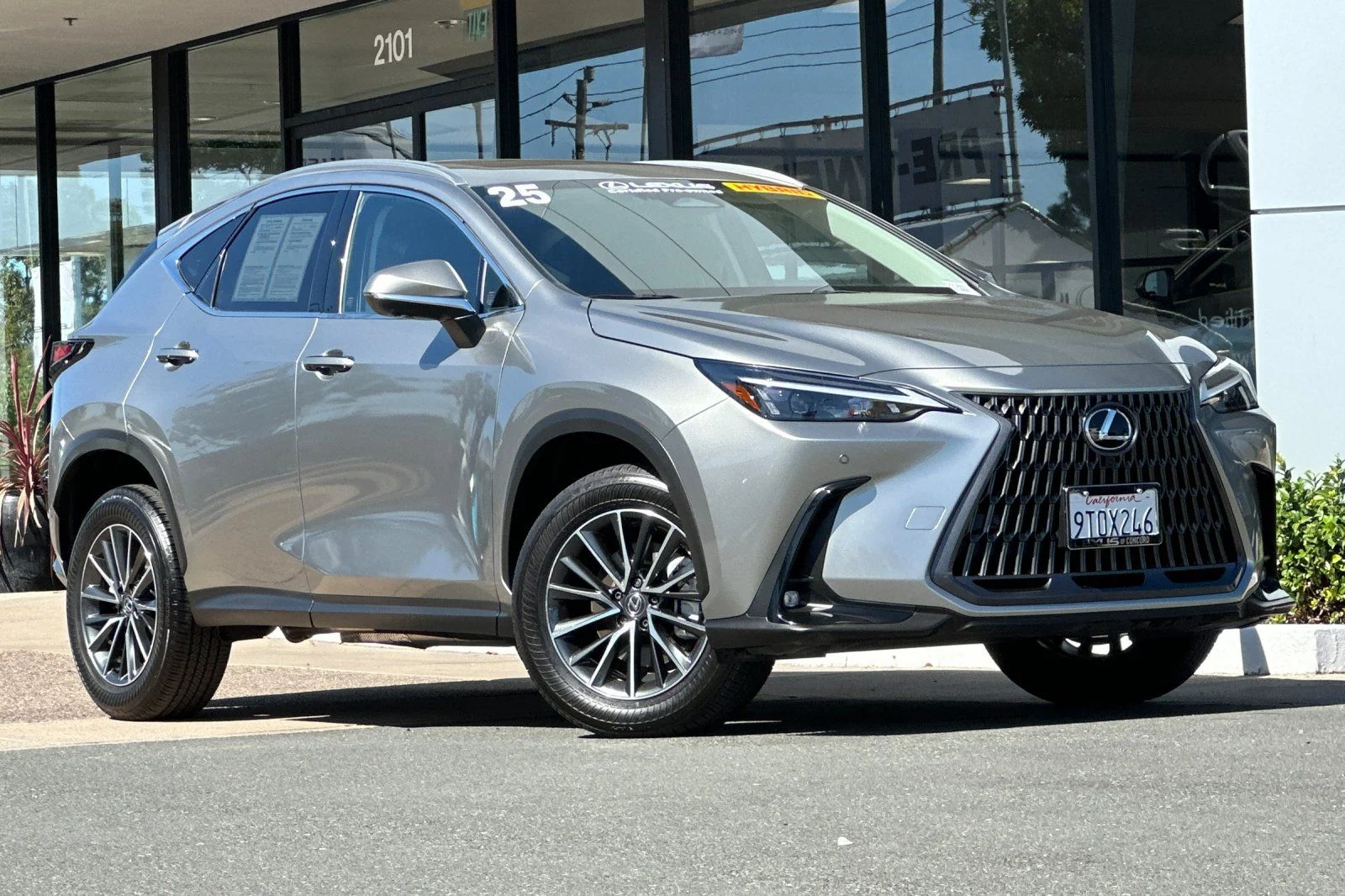Certified Used 2025 ATOMIC SILVER Lexus 350h Premium image 2