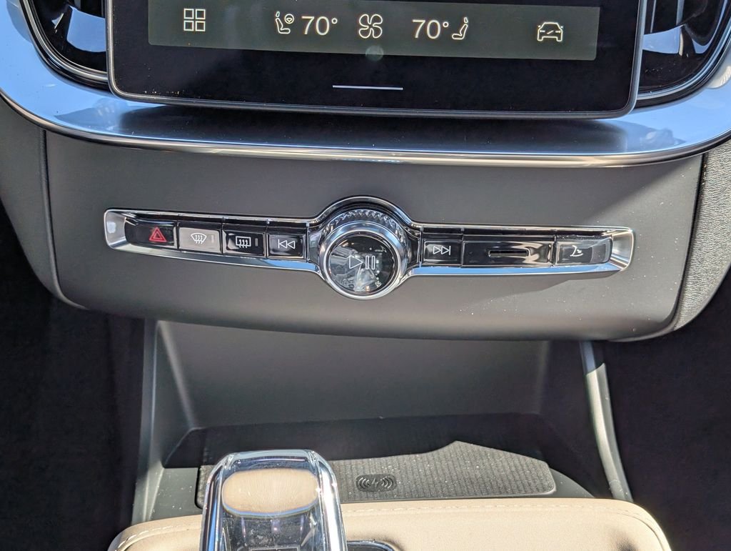 New 2026 Black Volvo T8 Ultra image 24