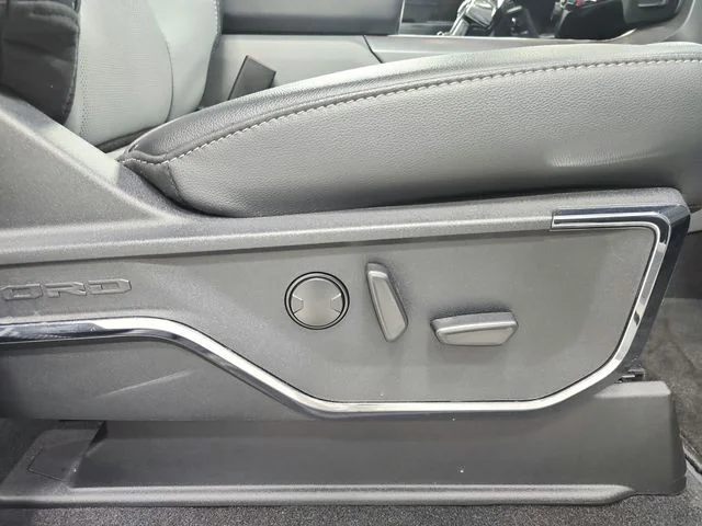 Used 2023 White Ford Lariat image 42