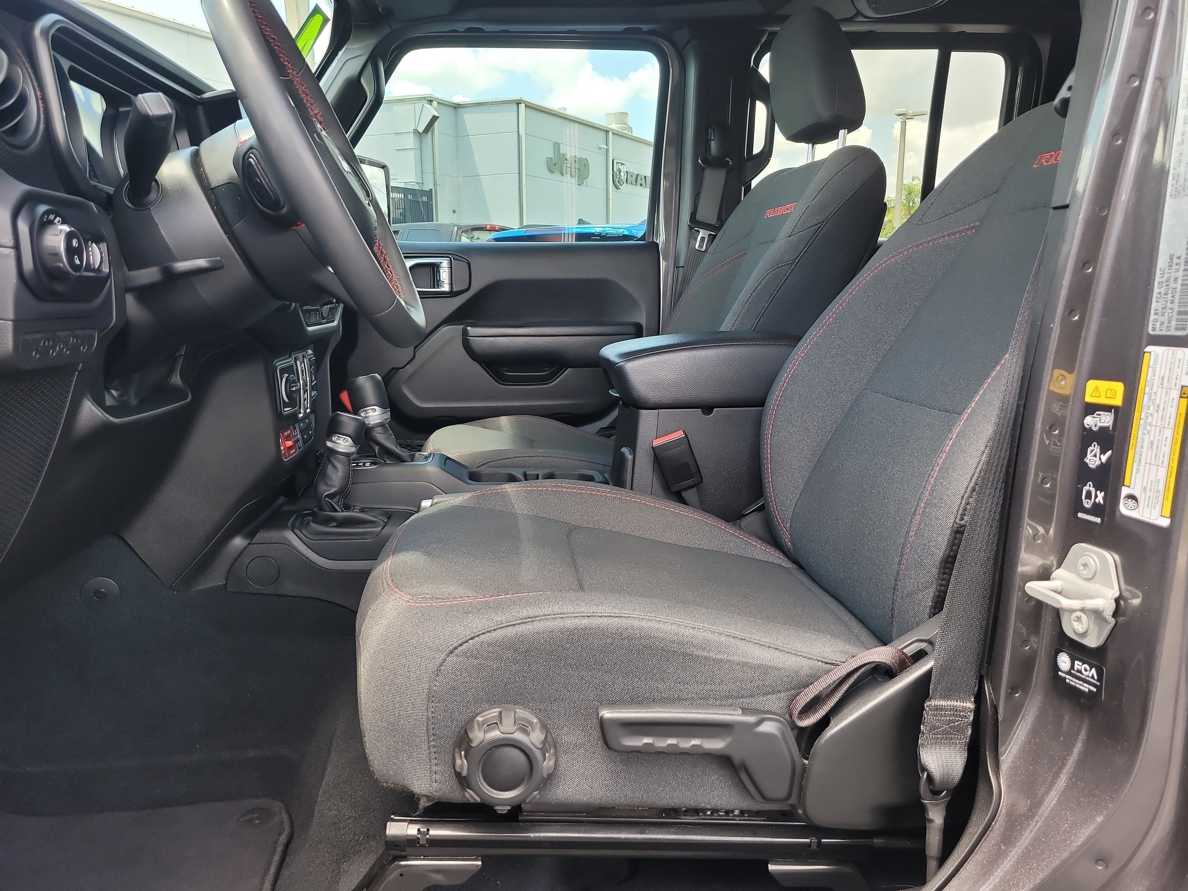 Used 2024 Granite Crystal Metallic Clearcoat Jeep Rubicon image 17