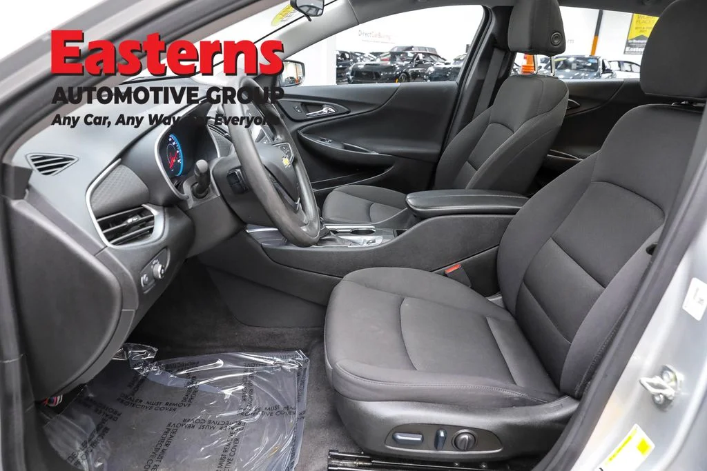 Used 2022 Silver Chevrolet LT image 14