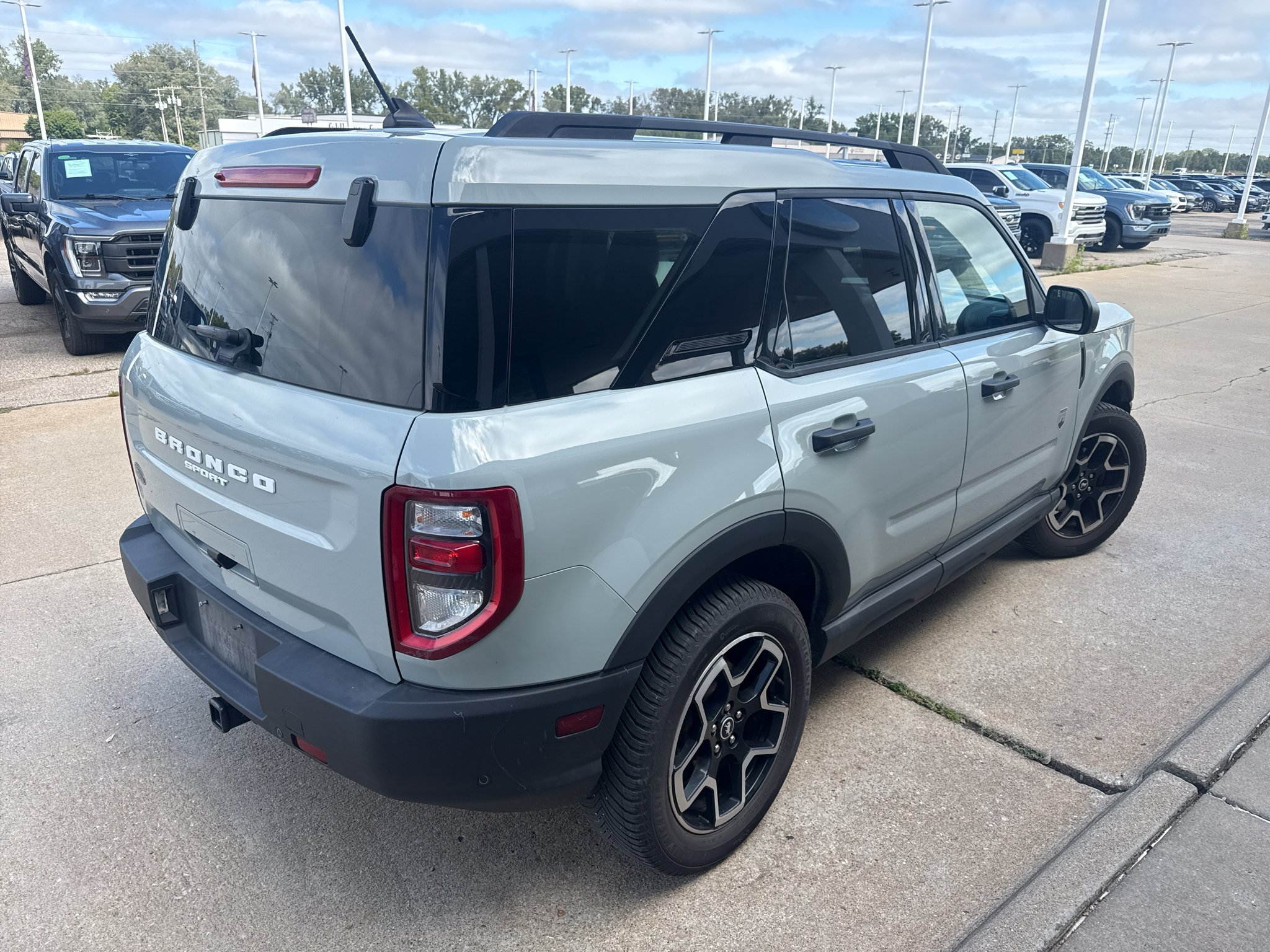 Used 2022 Cactus Grey Ford Big Bend image 6