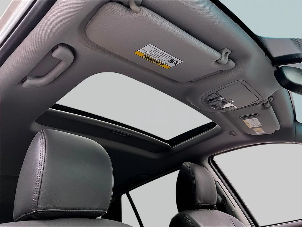 Used 2012 Gray Hyundai Limited image 26