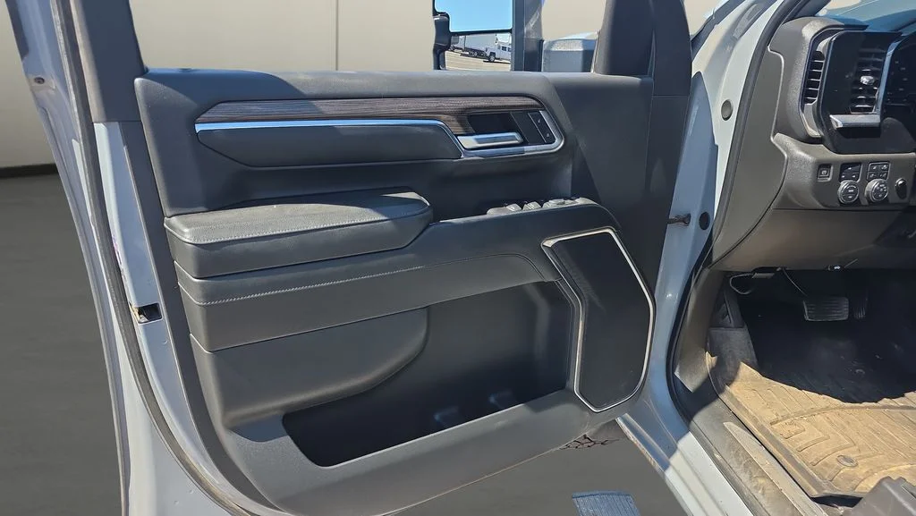 Used 2024 Gray Chevrolet LT image 16