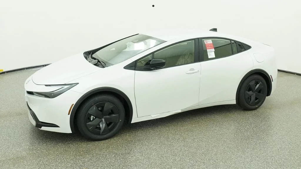 New 2026 Wind Chill Pearl Toyota SE image 32