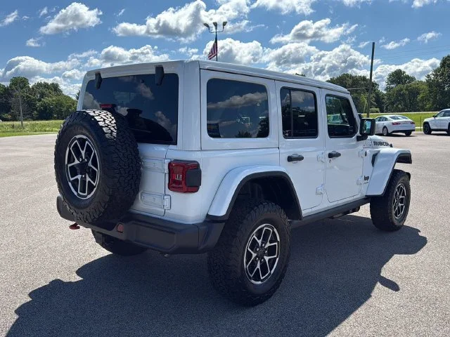 New 2026 White Jeep Rubicon image 16