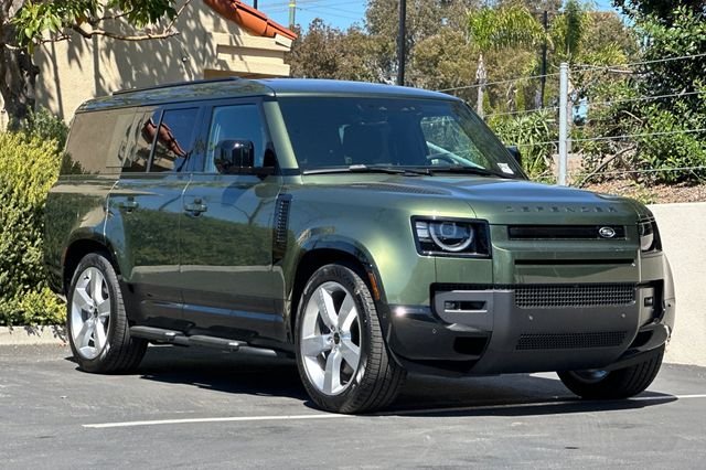 2026 Land Rover Defender X-Dynamic SE - Photo 7