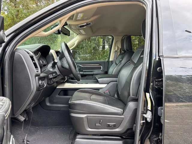 Used 2022 Black Ram Laramie image 6