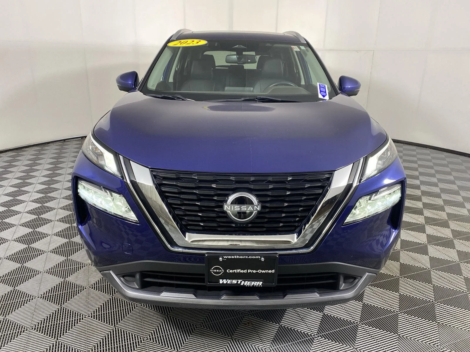 Certified Used 2023 Caspian Blue Metallic Nissan SL image 2