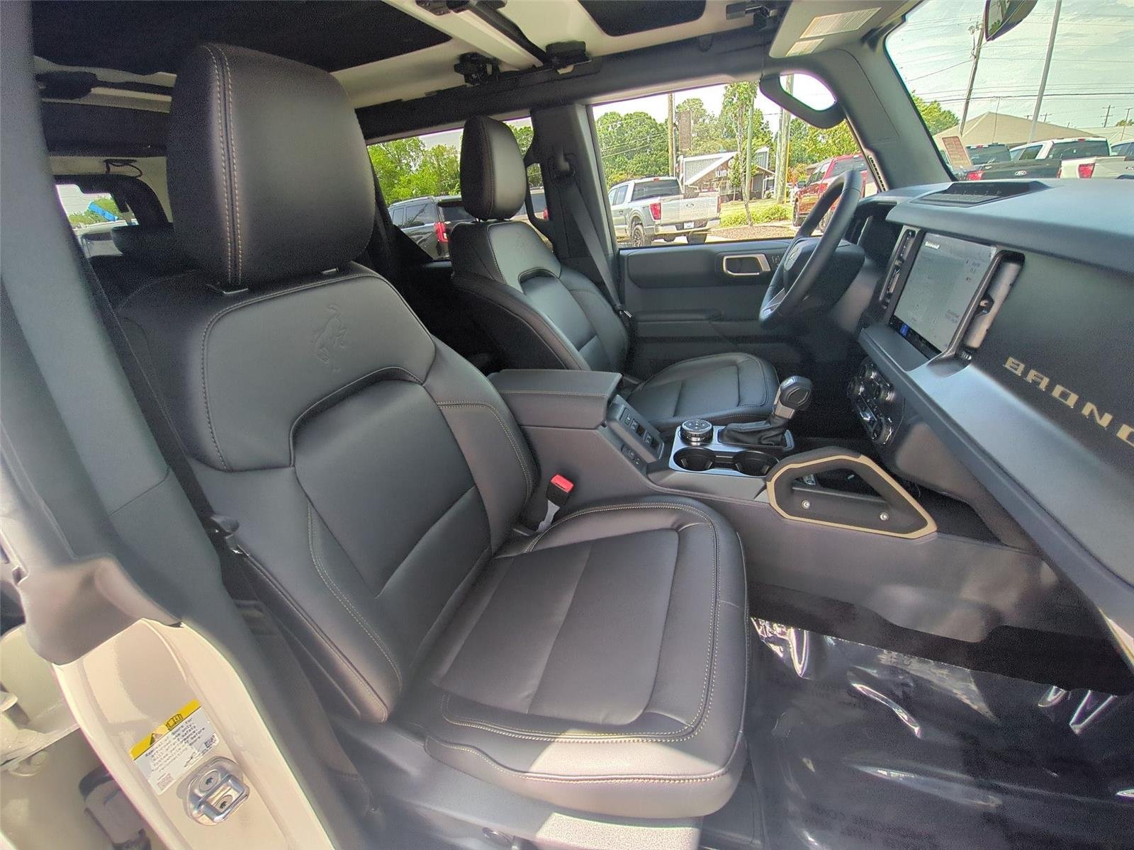 New 2026 Desert Sand Ford Badlands® image 37