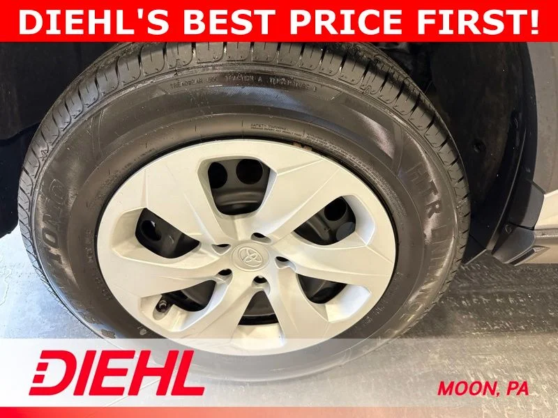 Used 2019 Silver Toyota LE image 8