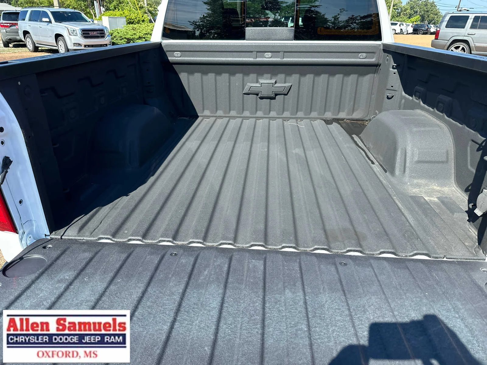 Used 2024 Summit White Chevrolet RST image 43
