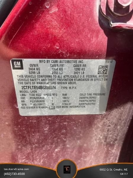 Used 2011 Red GMC SLT Sport Utility 4D image 27