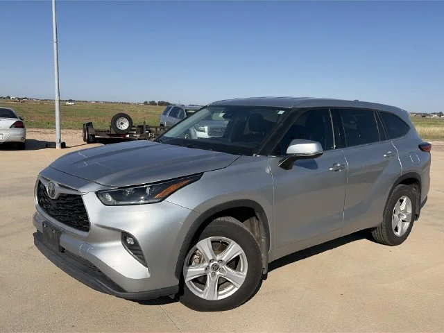Used 2021 Silver Toyota LE image 2
