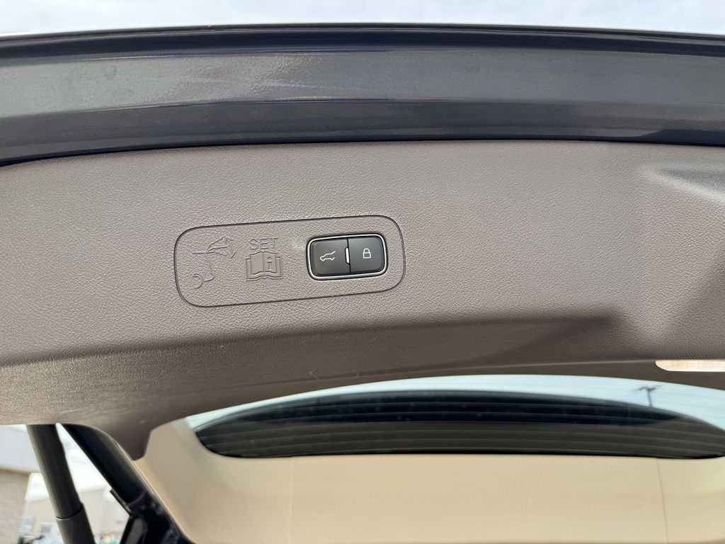 Used 2022 Blue Lincoln Reserve image 10