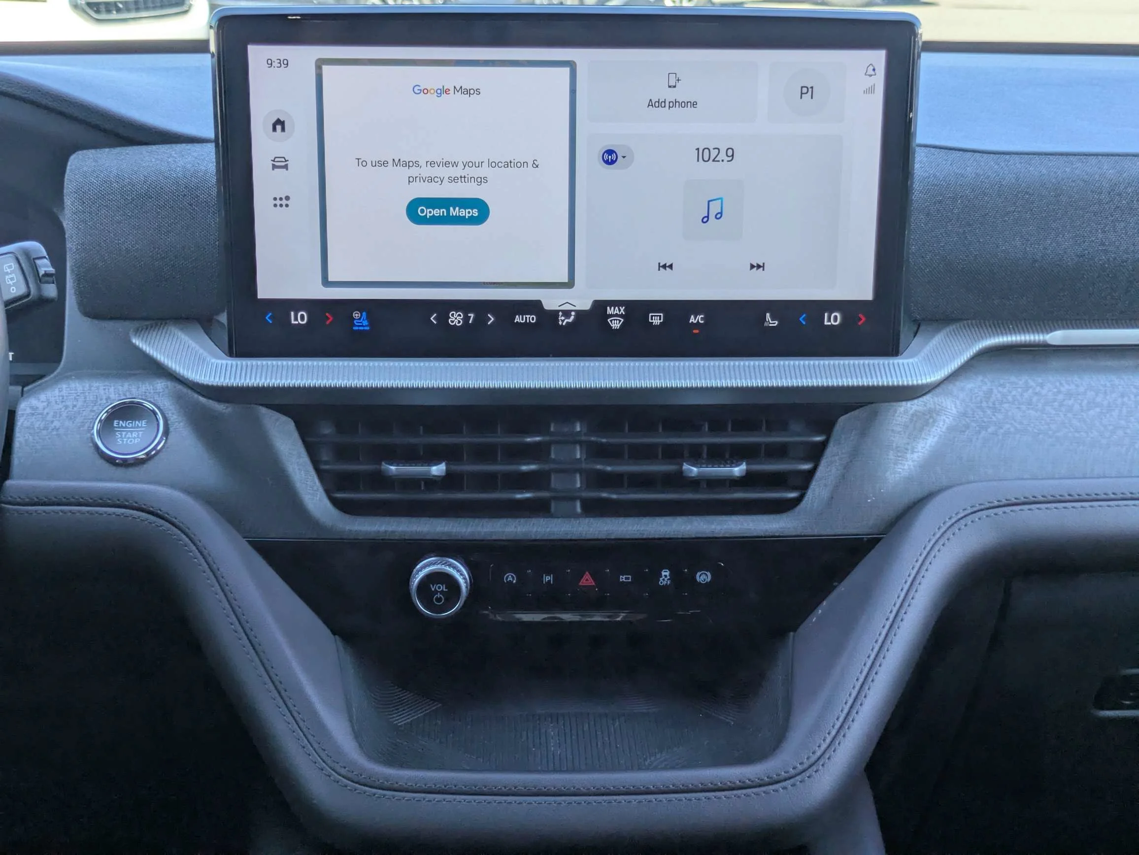 Certified Used 2026 Light Blue Clearcoat Metallic Ford Platinum w/Massaging Seats, 13.2 Screen, 360 Camera, & Pwr 3rd Row image 16
