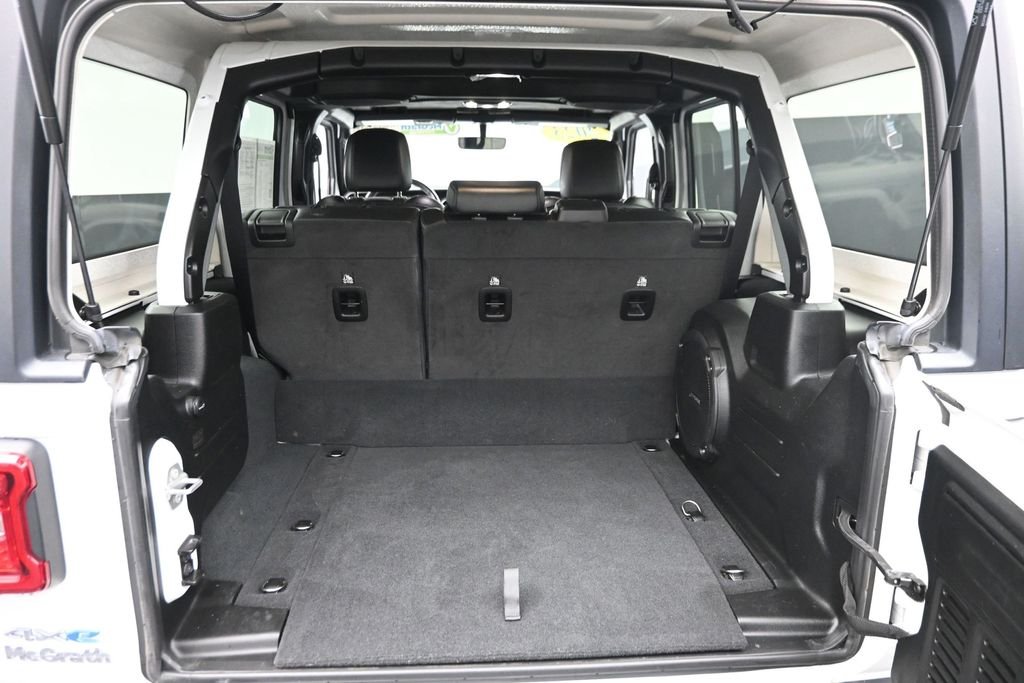 Used 2023 White Jeep Sahara 4xe image 11