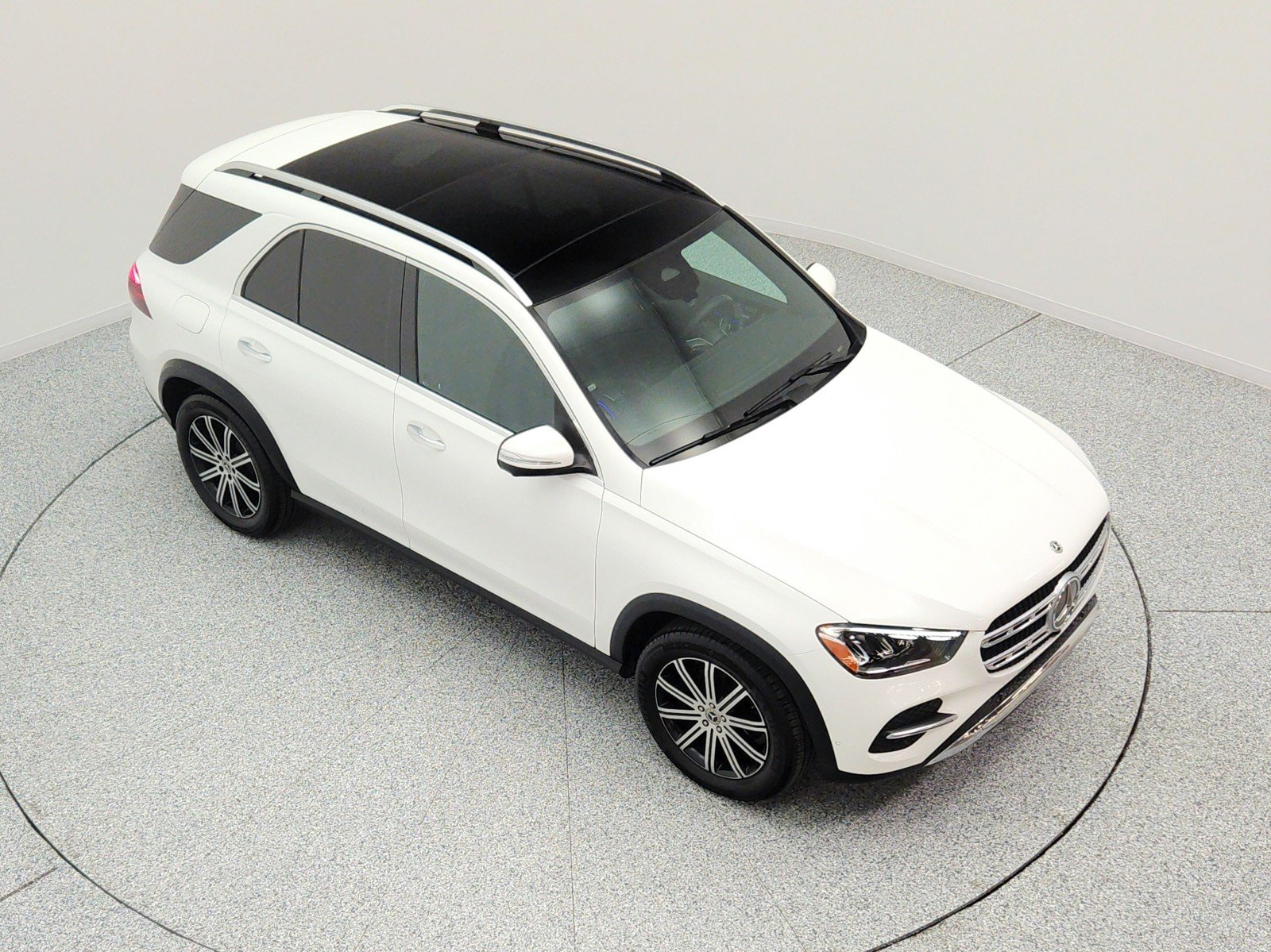 Certified Used 2024 Polar White Mercedes-Benz GLE 350 4MATIC® SUV image 25
