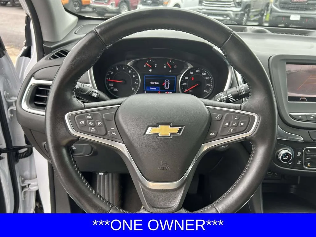 Used 2022 Iridescent Pearl Tricoat Chevrolet LT image 27