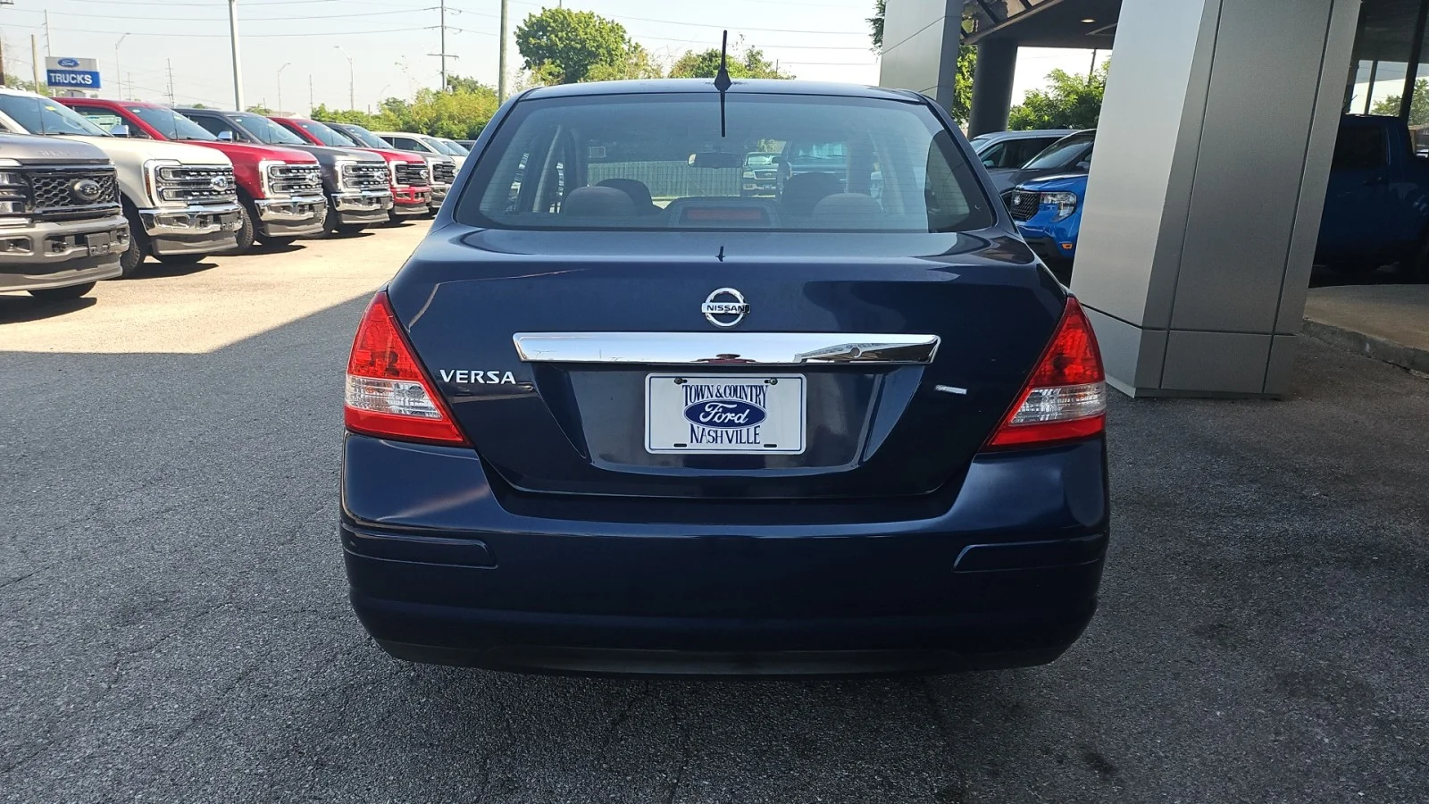 Used 2011 Blue Onyx Nissan 1.8 S image 4