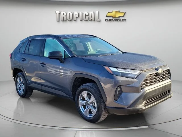 Used 2025 Gray Toyota Hybrid LE image 4