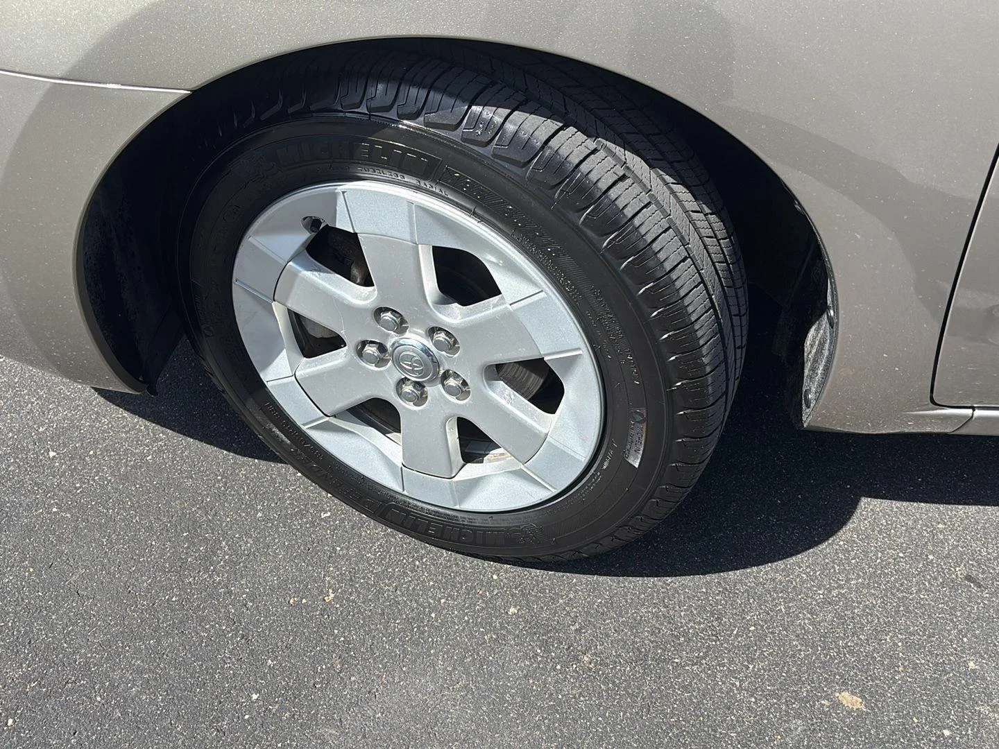 Used 2008 Driftwood Pearl Toyota Base image 5