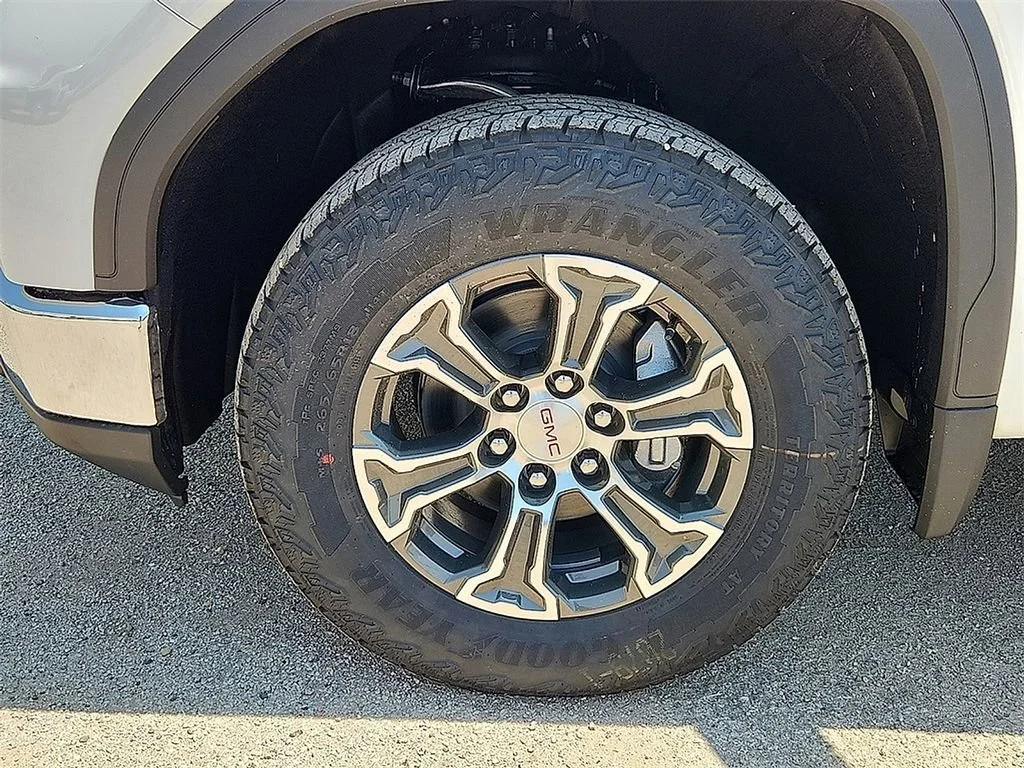 2026 GMC Sierra 1500 SLE - Photo 7