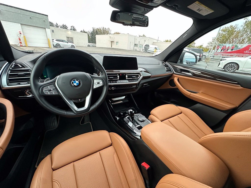 Used 2024 Alpine White BMW xDrive30i image 7