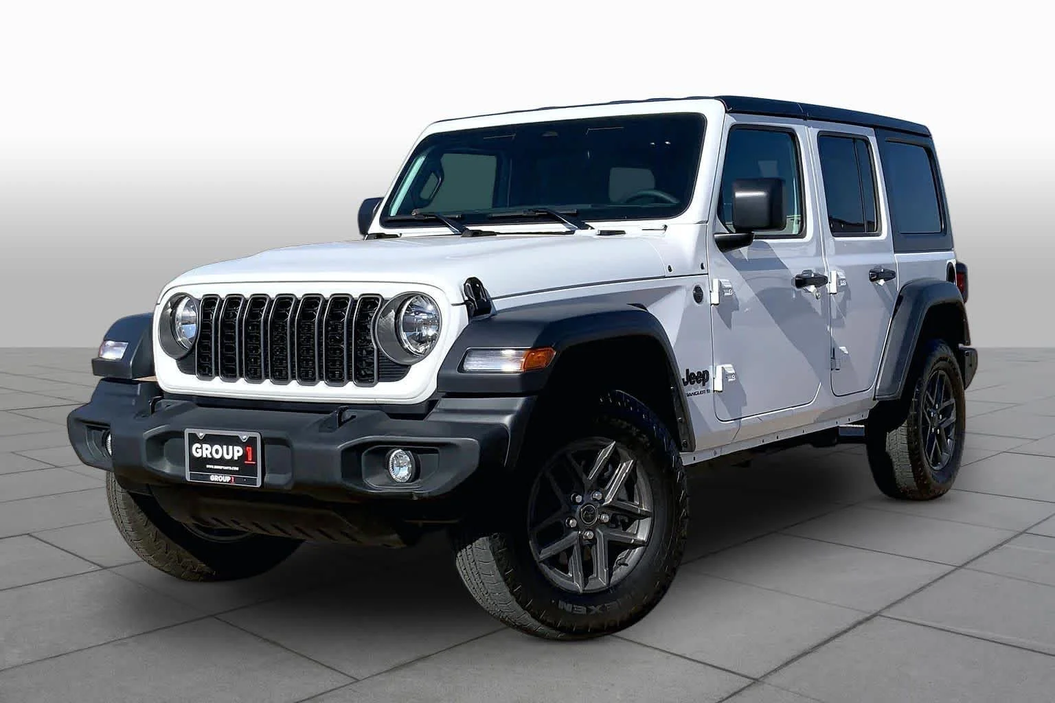 2025 Jeep Wrangler Sport S's photo