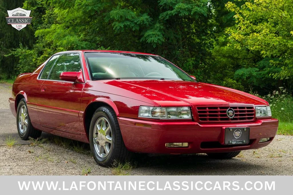 Used 2000 Red Cadillac ETC image 1