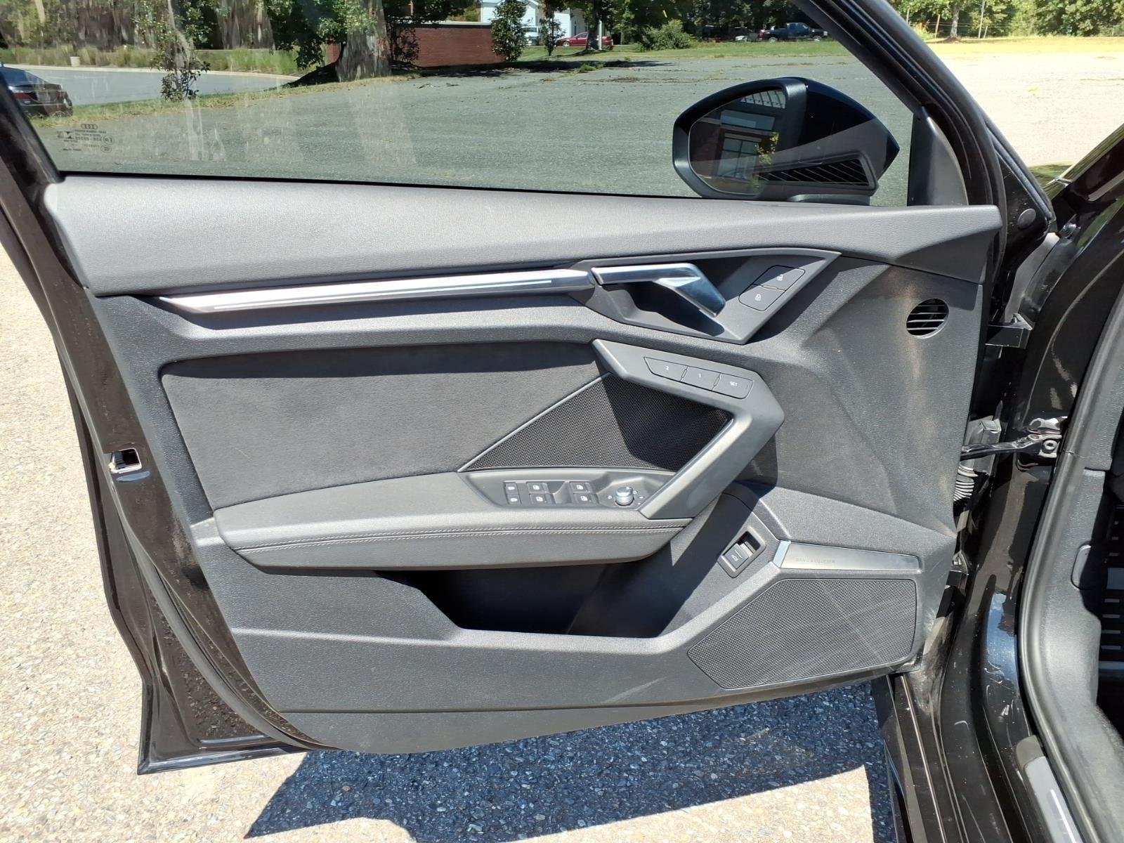 Certified Used 2022 Mythos Black Metallic Audi  image 30
